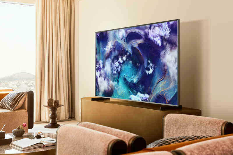 QN900F_PERS_STAND_MetalFrameDesign_38701 R2(1).jpg