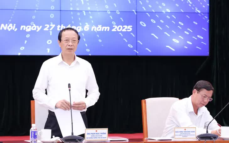 Thí điểm thi tốt nghiệp THPT trên máy tính từ 2027