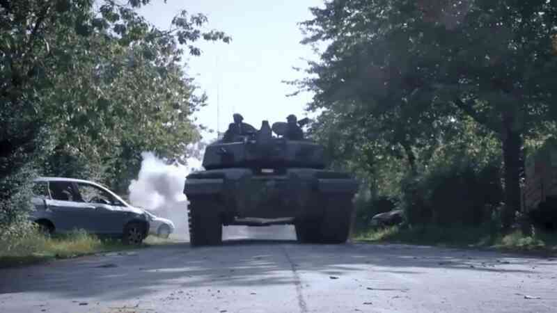 Xe tăng Challenger 2 TES công nghệ mới hứng chục quả RPG vẫn sống sót trên chiến trường