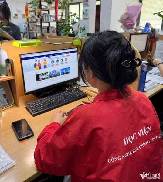 Sinh viên PTIT giành giải Nhất cuộc thi tìm hiểu về công ước chống tội phạm mạng
