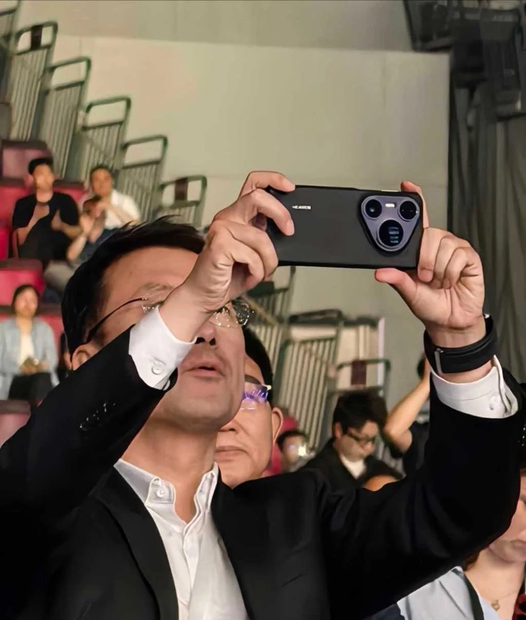 Huawei xác nhận ra mắt smartphone flagship mới: Camera cực khủng, không chạy Android- Ảnh 2. Huawei xác nhận ra mắt smartphone flagship mới: Camera cực khủng, không chạy Android- Ảnh 2.