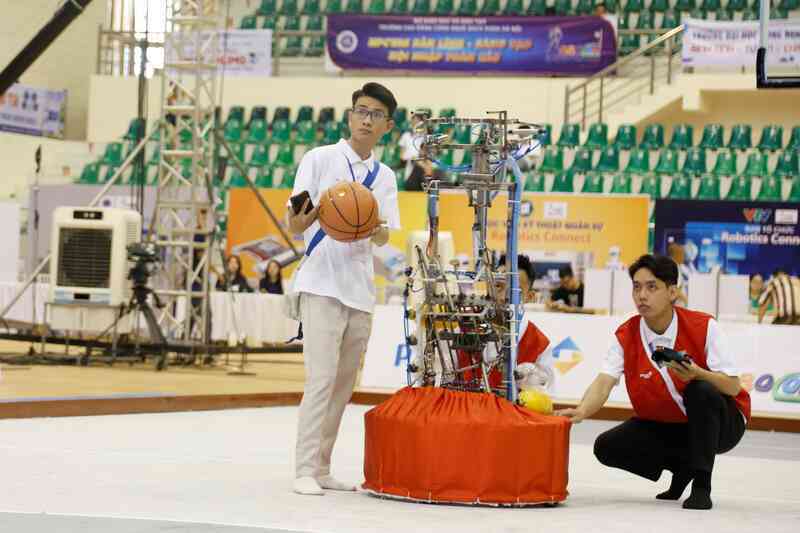 Robocon Việt Nam 2025: Các đội mạnh trở lại đầy ấn tượng tại vòng sơ tuyển- Ảnh 20. Robocon Việt Nam 2025: Các đội mạnh trở lại đầy ấn tượng tại vòng sơ tuyển- Ảnh 20.