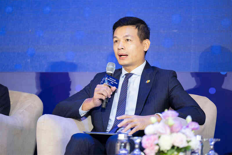 Giám đốc Công nghệ FPT: 