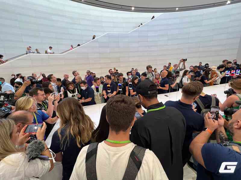 Thư mời điện tử của sự kiện Apple đã thay đổi ra sao sau từng năm?- Ảnh 12. Thư mời điện tử của sự kiện Apple đã thay đổi ra sao sau từng năm?- Ảnh 12.