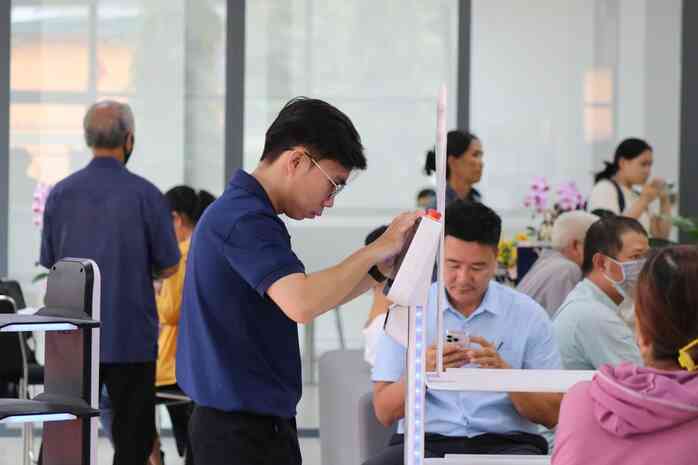 Những hình ảnh tại nhiều phường mới ở TP HCM trong ngày đầu tiên làm việc- Ảnh 12.