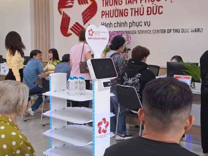 Những hình ảnh tại nhiều phường mới ở TP HCM trong ngày đầu tiên làm việc- Ảnh 15.