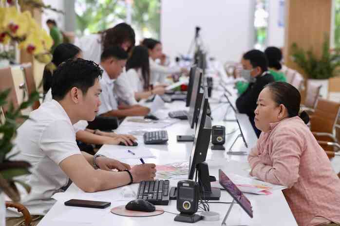 Những hình ảnh tại nhiều phường mới ở TP HCM trong ngày đầu tiên làm việc- Ảnh 17.