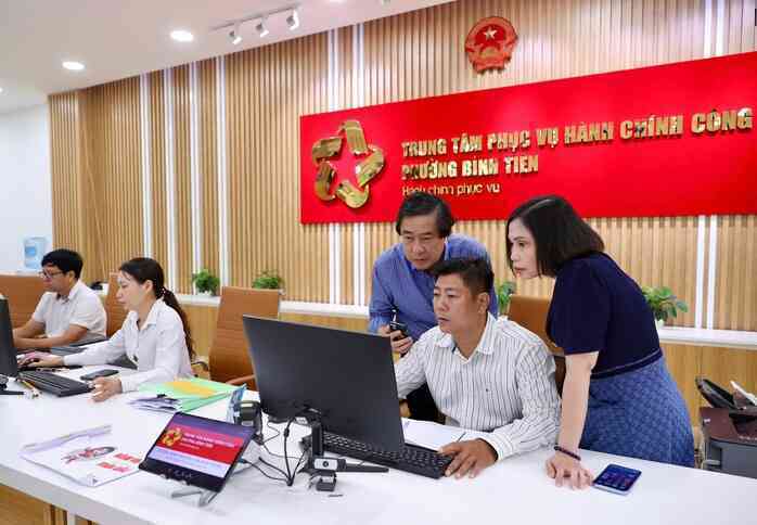 Những hình ảnh tại nhiều phường mới ở TP HCM trong ngày đầu tiên làm việc- Ảnh 19.