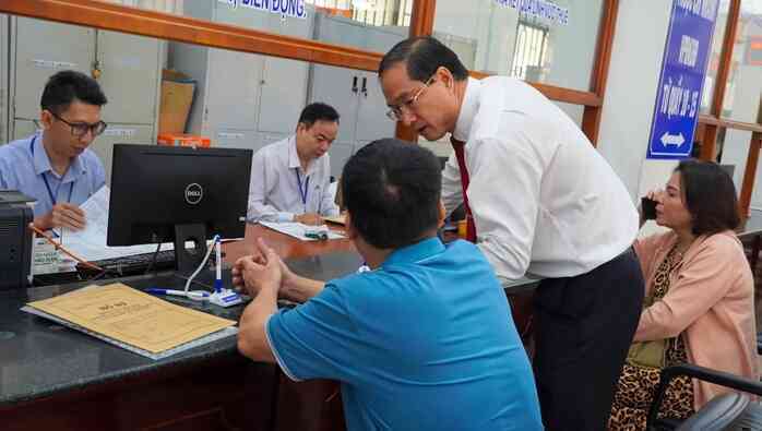 Những hình ảnh tại nhiều phường mới ở TP HCM trong ngày đầu tiên làm việc- Ảnh 22.