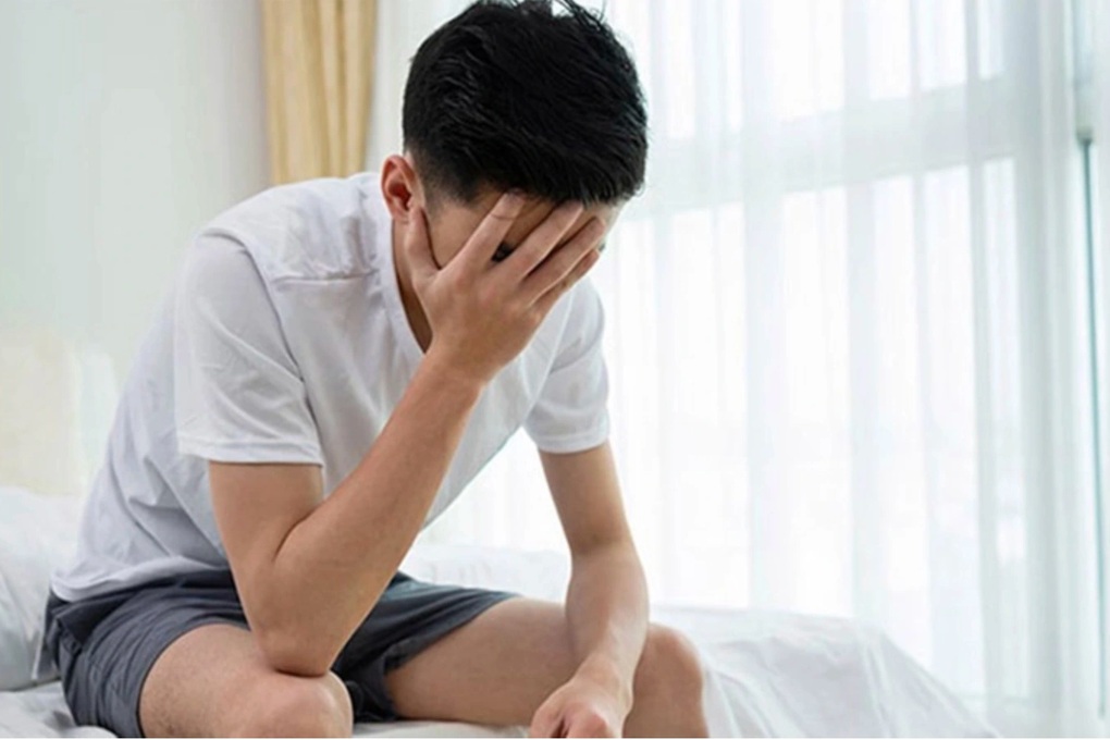 Phù nhẹ chân, đi tiểu đêm, mệt mỏi không rõ lý do: Dấu hiệu tưởng do stress nhưng là lời cảnh báo từ thận- Ảnh 2.