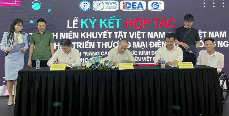 dao tao ky nang so cho nguoi khuyet tat 01.jpg