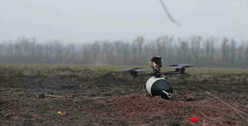 Drone cáp quang.jpg