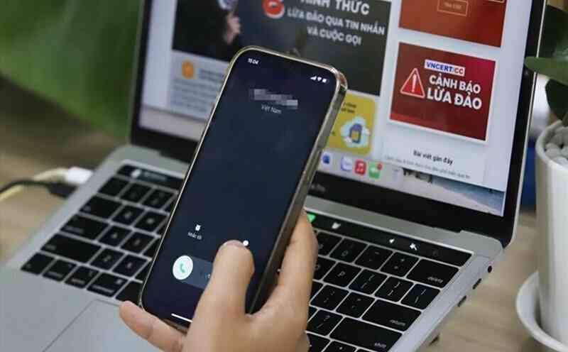 Vừa chuyển hơn 1,3 tỷ đồng vào tài khoản đứng tên mình, người đàn ông Phú Thọ tá hỏa khi phát hiện bản thân không thể truy cập, lập tức trình báo công an