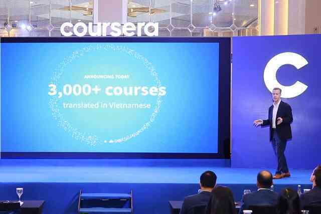 Coursera âm thầm xây dựng "hạ tầng AI" cho giáo dục Việt Nam: Cung cấp hàng nghìn khóa học tiếng Việt, tầm nhìn ứng dụng vào các trường đại học- Ảnh 1. Coursera âm thầm xây dựng "hạ tầng AI" cho giáo dục Việt Nam: Cung cấp hàng nghìn khóa học tiếng Việt, tầm nhìn ứng dụng vào các trường đại học- Ảnh 1.