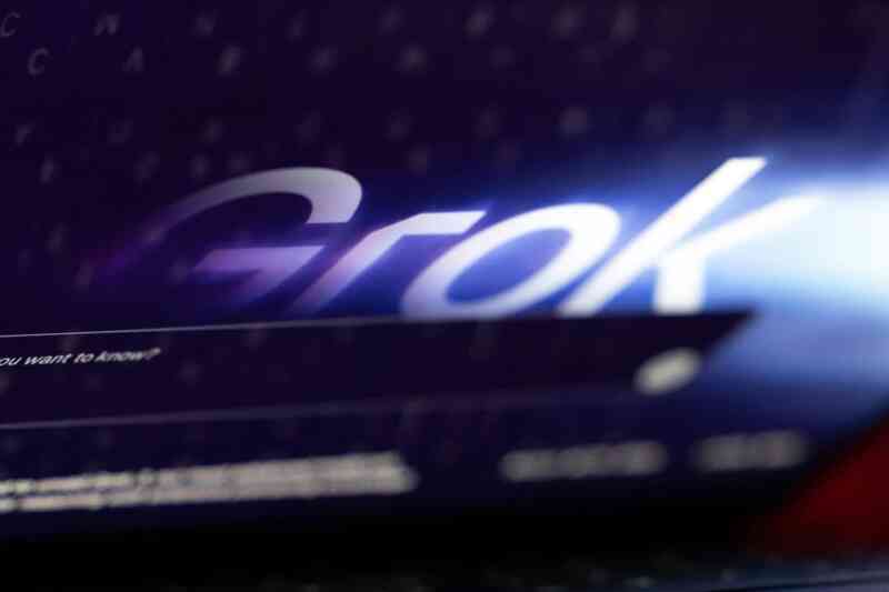 Grok 4 và Elon Musk: Chủ nào tớ nấy?