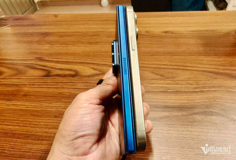 W-sosaniphone.jpg
