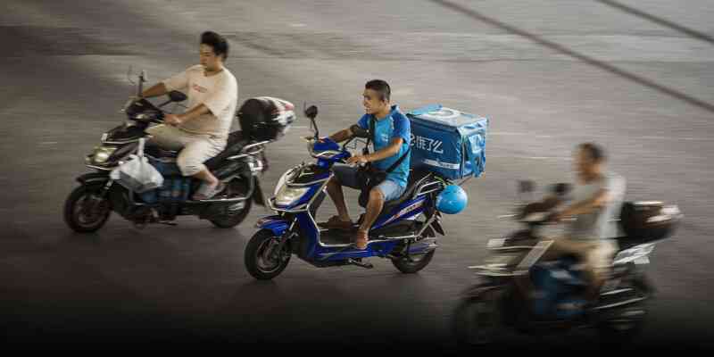 Cốc cà phê 7 nghìn và cuộc chiến 