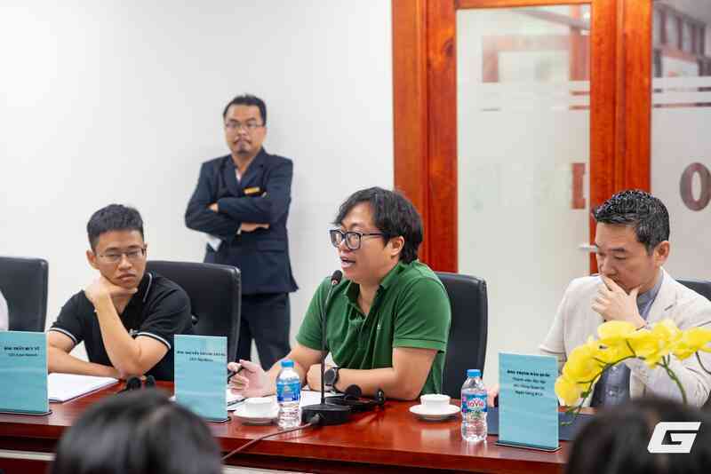 CEO sàn tiền số lớn nhất thế giới Binance bất ngờ đến Việt Nam làm việc- Ảnh 2. CEO sàn tiền số lớn nhất thế giới Binance bất ngờ đến Việt Nam làm việc- Ảnh 2.