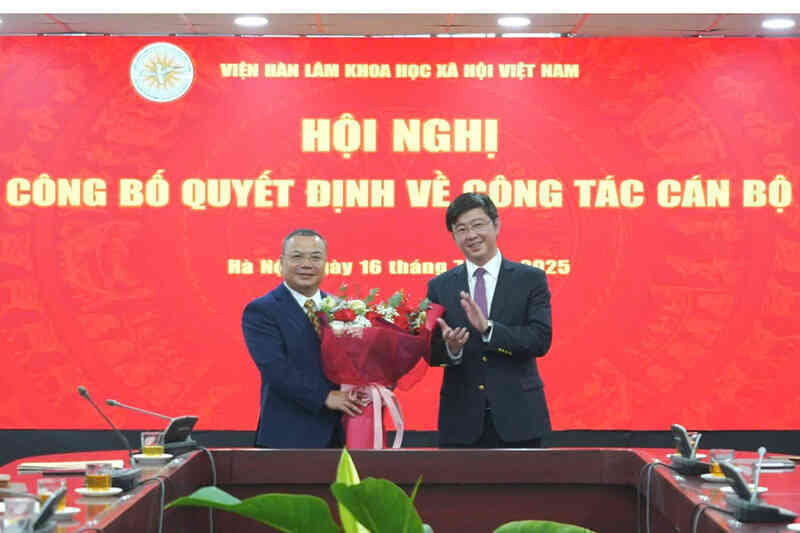 Le Nam Trung.jpg
