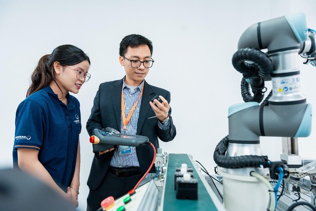 Kỹ sư Hệ thống Cơ điện tử thông minh: Hướng đi “chiến lược” cho người trẻ thời 4.0- Ảnh 3.