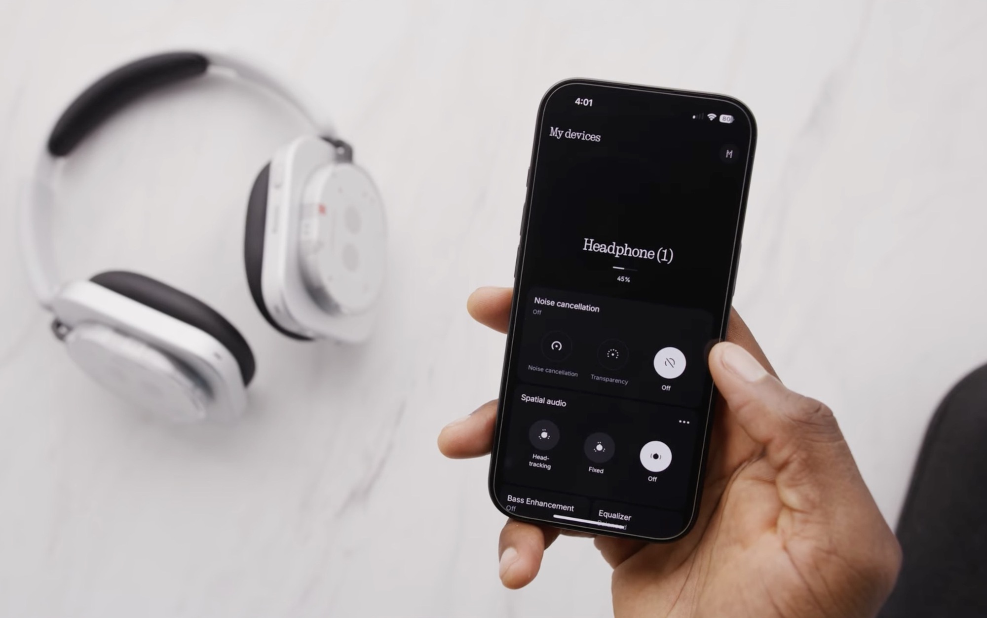 MKBHD đánh giá Nothing Headphone 1: Chất âm đáng tiền, có 1 điểm dùng "sướng" hơn hẳn Sony, Apple- Ảnh 7.