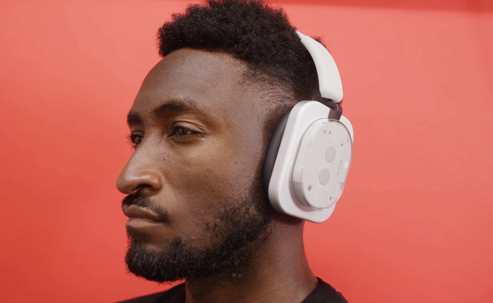 MKBHD đánh giá Nothing Headphone 1: Chất âm đáng tiền, có 1 điểm dùng "sướng" hơn hẳn Sony, Apple- Ảnh 8.