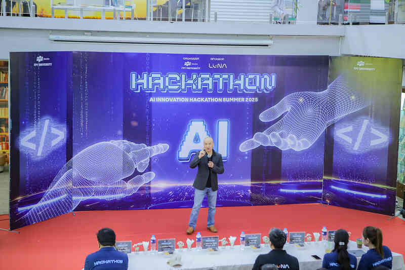 Tài trợ chính cho AI Innovation Hackathon FPT 2025, Luna Base AI mở ra kỷ nguyên mới cho lập trình viên trẻ- Ảnh 2.