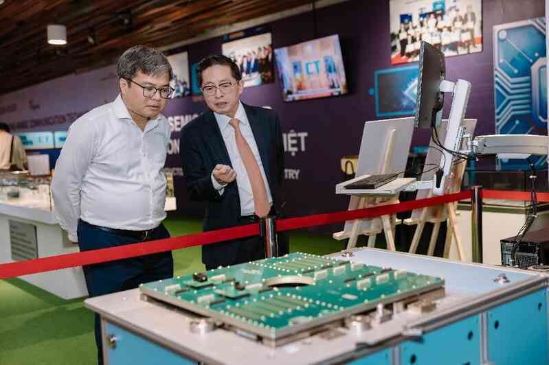 CT Group chia sẻ mô hình Trung tâm đổi mới sáng tạo với lãnh đạo Hà Nội