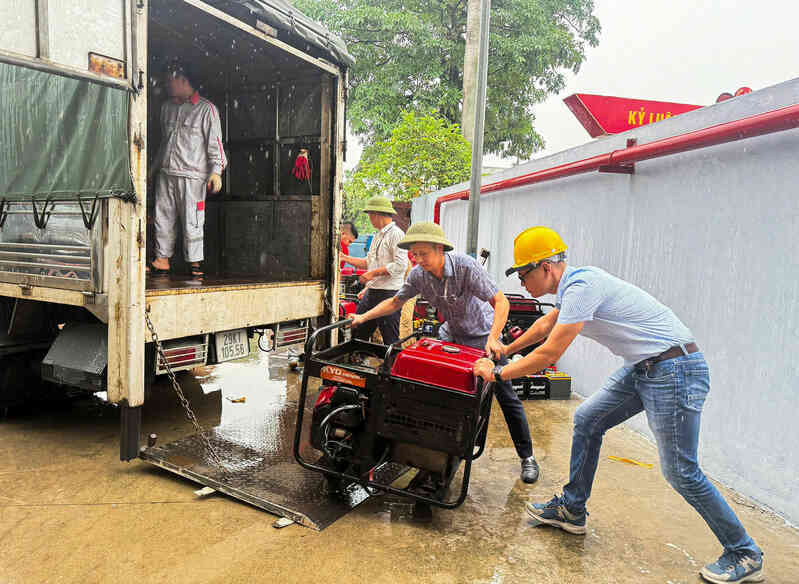 Nhà mạng cấp tập điều xe phát sóng, máy nổ và nhân lực trước bão số 3