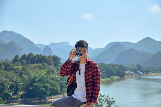Đi chơi tưởng vui, hóa ra về còn chán hơn: Bạn không phải người duy nhất mắc hội chứng này