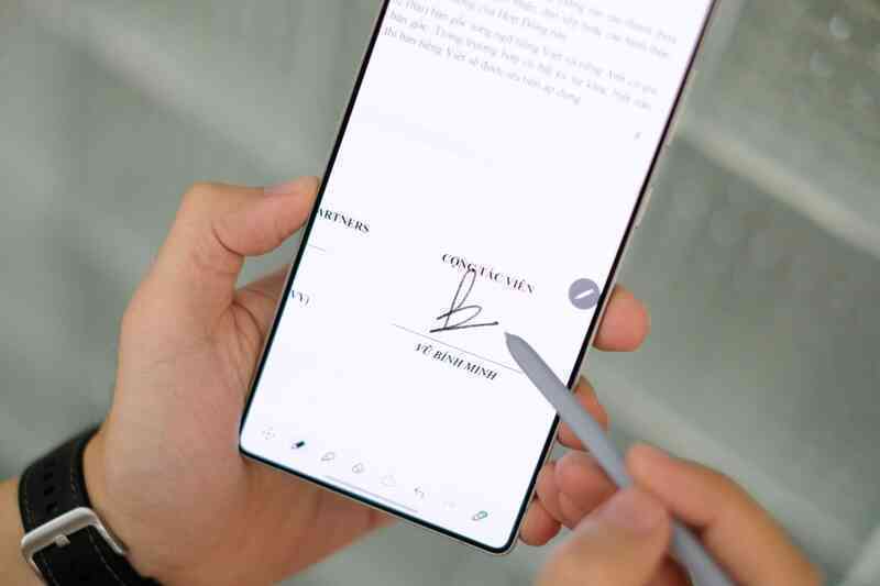 Galaxy AI đang biến S Pen trên Galaxy S25 Ultra thành công cụ hữu ích cho mọi người dùng - 4
