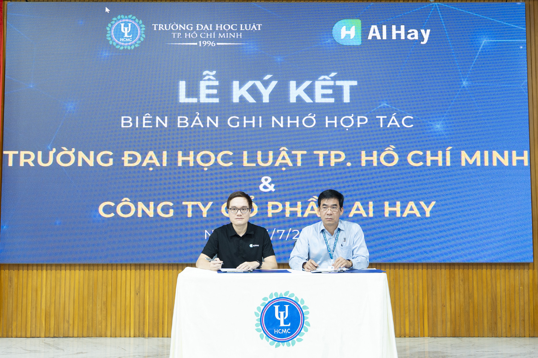 Tặng 15.000 tài khoản AI Pro cho sinh viên luật TPHCM