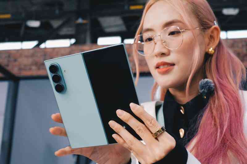 Galaxy Z Fold7 thuyết phục cả người dùng cũ lẫn mới nhờ loạt nâng cấp rõ rệt - 7