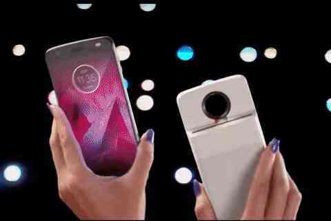 Motorola từng làm điện thoại mỏng hơn iPhone 17 Air, có cả hệ sinh thái phụ kiện gắn lưng từ loa, máy chiếu đến máy ảnh siêu zoom và in ảnh- Ảnh 5. Motorola từng làm điện thoại mỏng hơn iPhone 17 Air, có cả hệ sinh thái phụ kiện gắn lưng từ loa, máy chiếu đến máy ảnh siêu zoom và in ảnh- Ảnh 5.