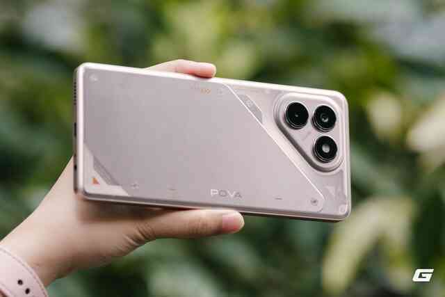 Trên tay điện thoại giá chỉ hơn 3 triệu đồng nhưng thiết kế độc lạ, pin 7.000mAh, chơi mượt PUBG Mobile- Ảnh 7. Trên tay điện thoại giá chỉ hơn 3 triệu đồng nhưng thiết kế độc lạ, pin 7.000mAh, chơi mượt PUBG Mobile- Ảnh 7.