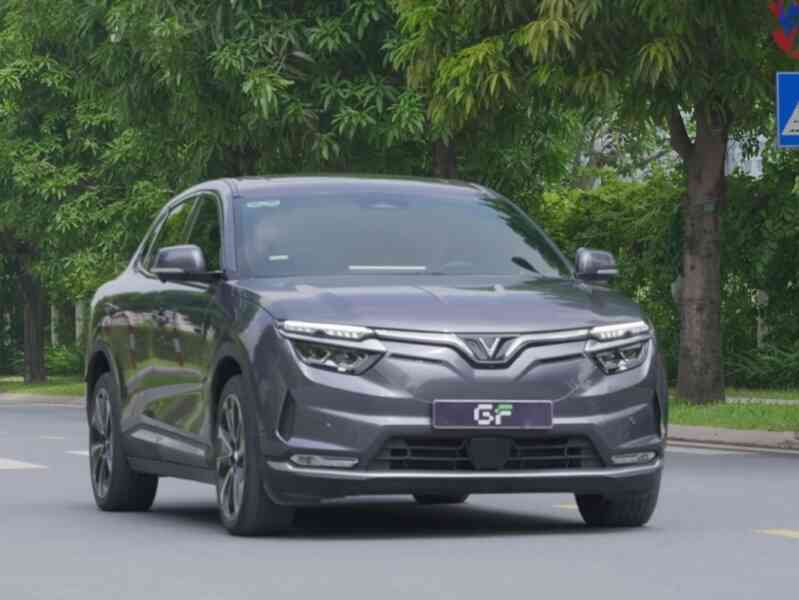 Trải nghiệm VinFast VF 8 đã qua sử dụng từ GF, chuyên gia đánh giá: ‘Các phân hạng phù hợp túi tiền, có điểm tương đương xe mới’- Ảnh 4. Trải nghiệm VinFast VF 8 đã qua sử dụng từ GF, chuyên gia đánh giá: ‘Các phân hạng phù hợp túi tiền, có điểm tương đương xe mới’- Ảnh 4.