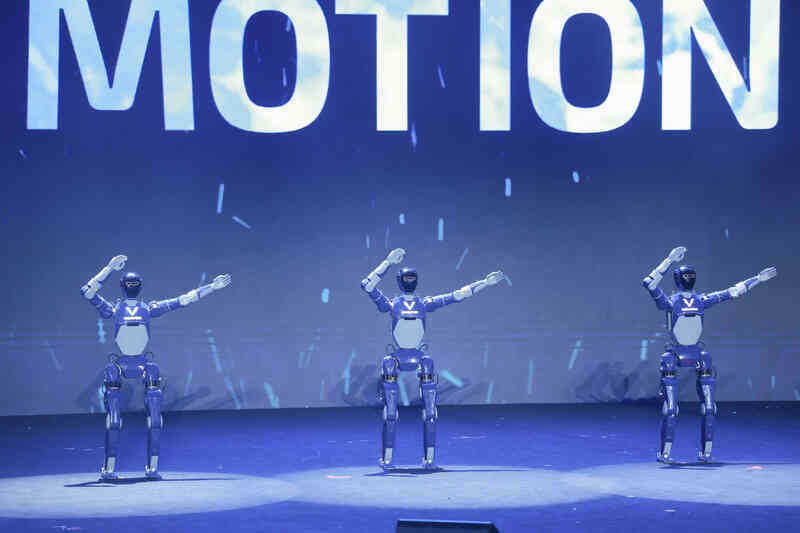Robot 2.JPG
