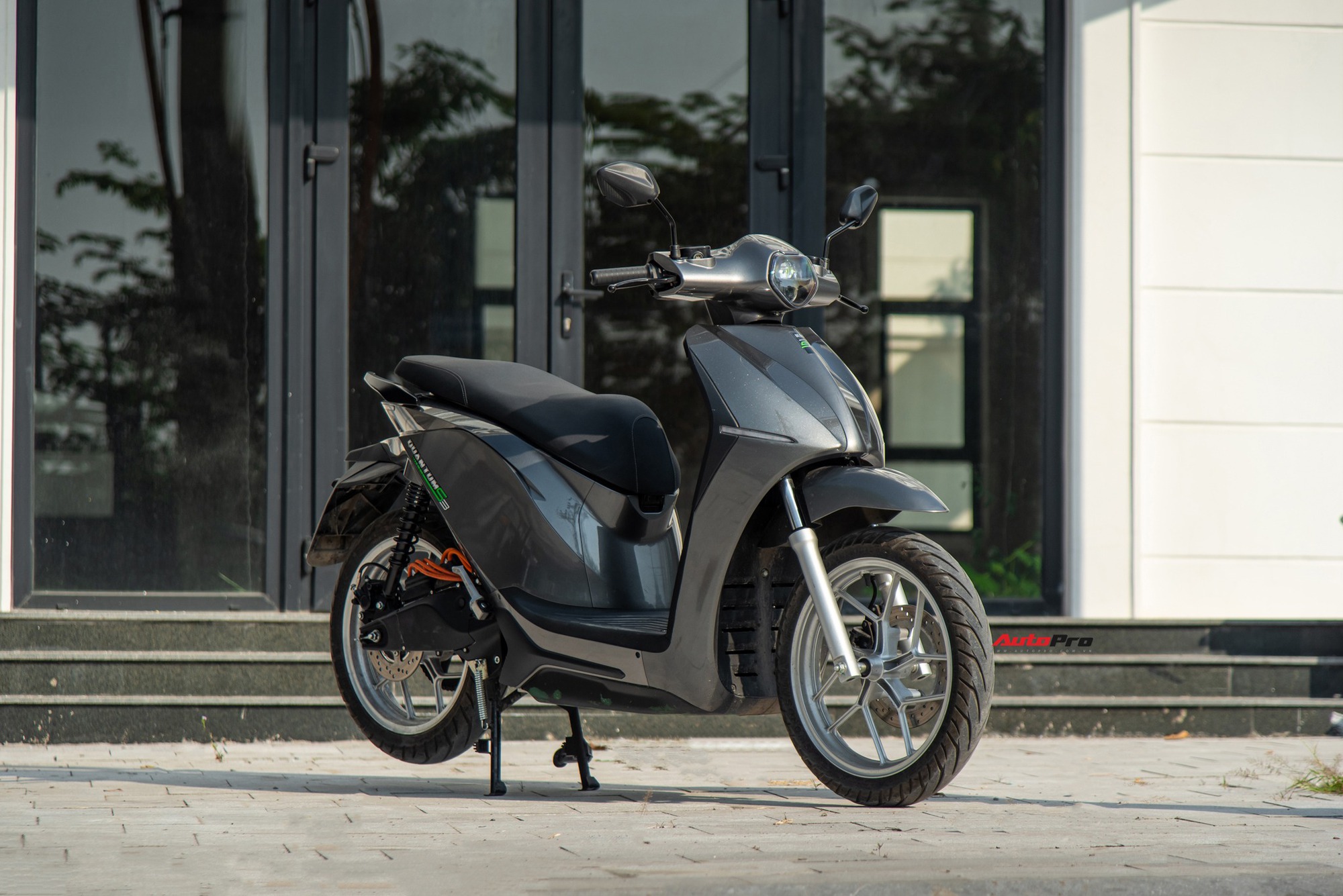 Cuộc chiến tầm giá 20 đến 40 triệu: Mẫu xe máy điện nào xứng đáng đến từng đồng?- Ảnh 4. Cuộc chiến tầm giá 20 đến 40 triệu: Mẫu xe máy điện nào xứng đáng đến từng đồng?- Ảnh 4.