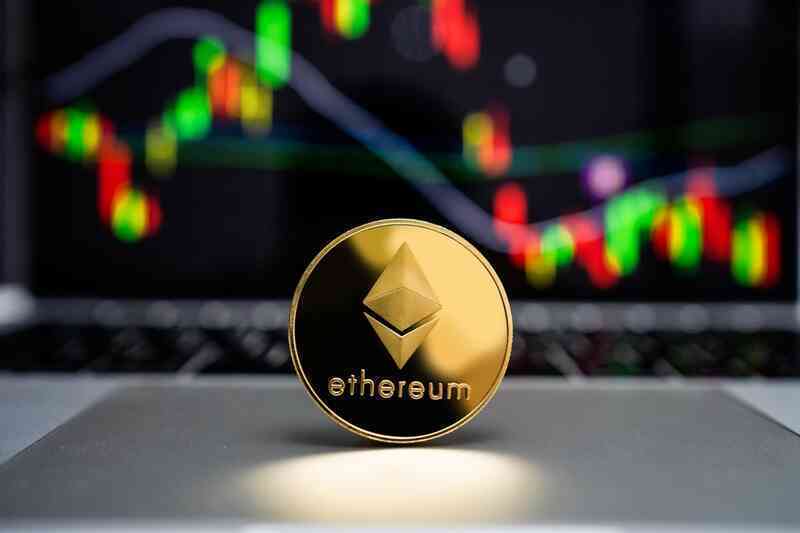 Sau Bitcoin, Ethereum tiến gần cột mốc lịch sử - 2