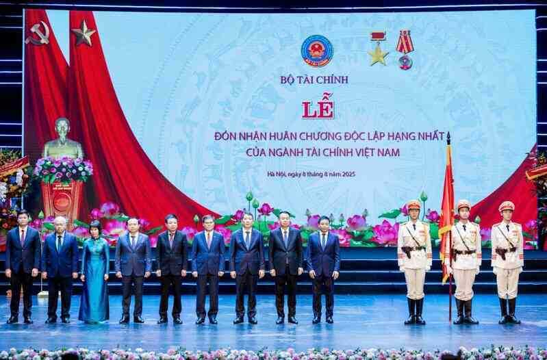 80 năm ngành Tài chính Việt Nam, vững bước trong kỷ nguyên mới- Ảnh 3. 80 năm ngành Tài chính Việt Nam, vững bước trong kỷ nguyên mới- Ảnh 3.