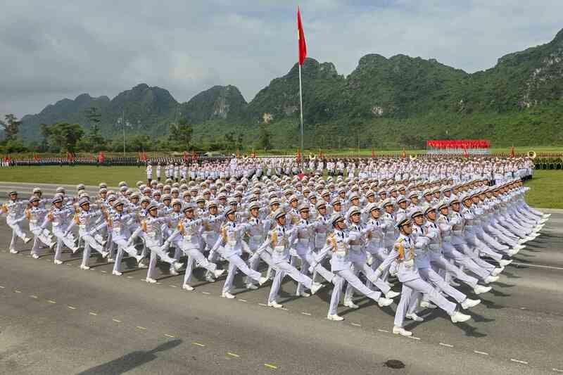 Chiến sĩ vững vàng tiến bước dưới cái nắng trong buổi tổng hợp luyện A80 - 5