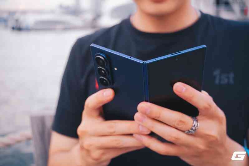 Sau “tháng trăng mật”, reviewer Việt Nam đánh giá Galaxy Z Fold7 ra sao: Trải nghiệm tiệm cận máy thanh, nhưng Galaxy S25 Ultra vẫn có chỗ đứng riêng