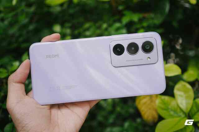 Điện thoại Xiaomi pin 7.000mAh dùng 3 ngày không cần sạc khiến tôi "ngã ngửa": Thiết kế đẹp, có một thứ cực kỳ đáng tiền mà giá thì chỉ hơn 4 triệu đồng- Ảnh 2. Điện thoại Xiaomi pin 7.000mAh dùng 3 ngày không cần sạc khiến tôi "ngã ngửa": Thiết kế đẹp, có một thứ cực kỳ đáng tiền mà giá thì chỉ hơn 4 triệu đồng- Ảnh 2.