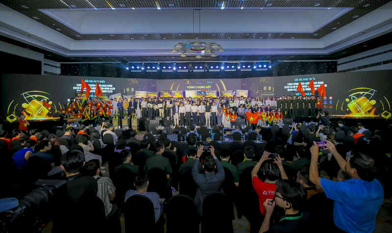 Tìm ra người thắng 1 tỷ đồng cuộc thi tìm kiếm tài năng blockchain Việt Nam