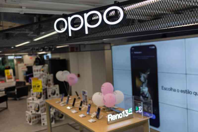 Apple khởi kiện cựu kỹ sư của mình, cáo buộc tuồn bí mật công nghệ của Apple Watch cho Oppo- Ảnh 2. Apple khởi kiện cựu kỹ sư của mình, cáo buộc tuồn bí mật công nghệ của Apple Watch cho Oppo- Ảnh 2.