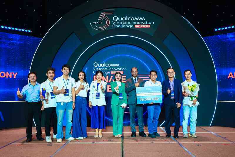 Qualcomm công bố kết quả Chung kết Cuộc thi Thử thách Đổi mới Sáng tạo Qualcomm Việt Nam (QVIC) 2025- Ảnh 2. Qualcomm công bố kết quả Chung kết Cuộc thi Thử thách Đổi mới Sáng tạo Qualcomm Việt Nam (QVIC) 2025- Ảnh 2.