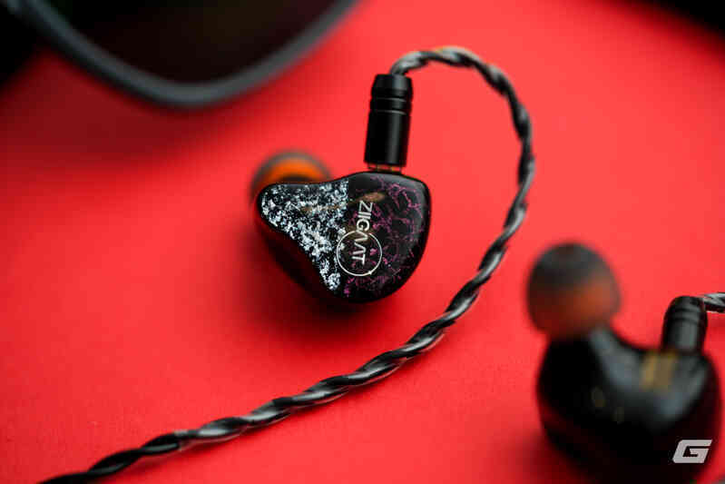 Đánh giá tai nghe ZiiGaat Odyssey: Thiết kế "lấp lánh", cảm giác đeo như Custom, chất âm sôi động- Ảnh 11. Đánh giá tai nghe ZiiGaat Odyssey: Thiết kế "lấp lánh", cảm giác đeo như Custom, chất âm sôi động- Ảnh 11.