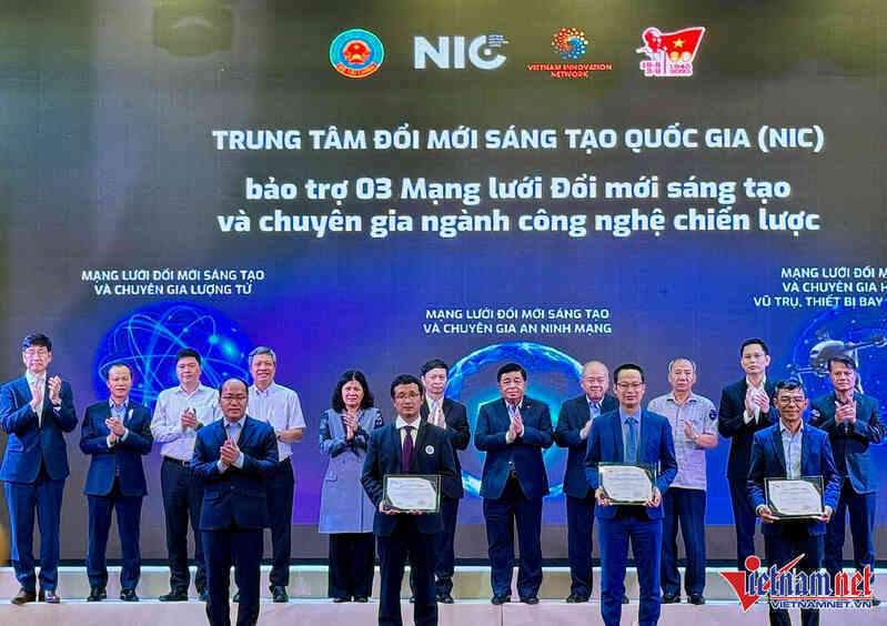 Ra mắt 3 mạng lưới công nghệ lượng tử, an ninh mạng và UAV Việt Nam