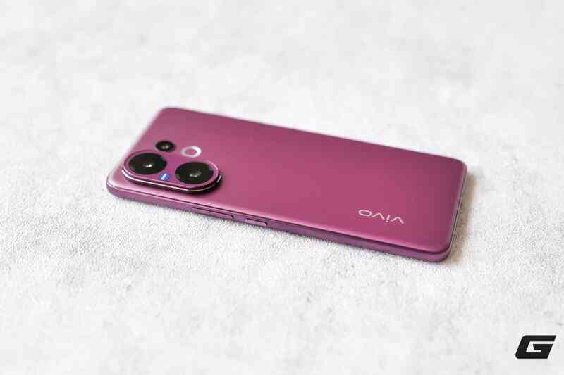 Trên tay vivo V60: Trang bị camera hợp tác với ZEISS, pin khủng 6500mAh, sắp về Việt Nam