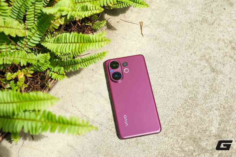 Trên tay vivo V60: Trang bị camera hợp tác với ZEISS, pin khủng 6500mAh, sắp về Việt Nam- Ảnh 4. Trên tay vivo V60: Trang bị camera hợp tác với ZEISS, pin khủng 6500mAh, sắp về Việt Nam- Ảnh 4.